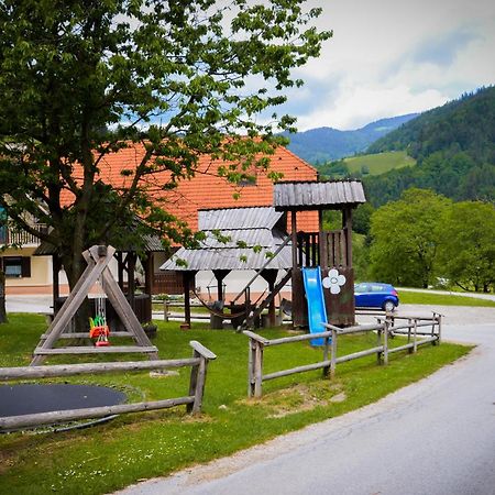 Farm Stay Loger Ljubno Kültér fotó